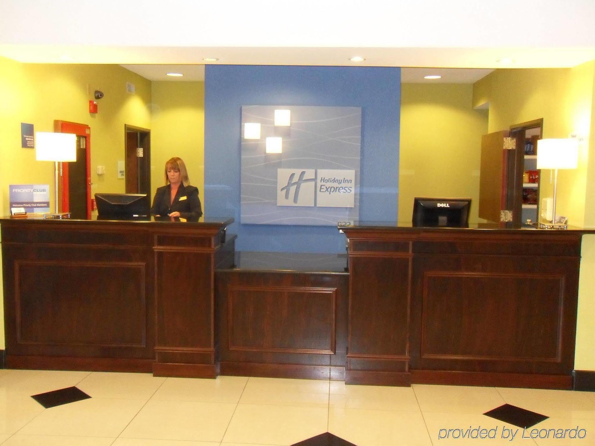 Holiday Inn Express & Suites Tell City By Ihg Екстериор снимка