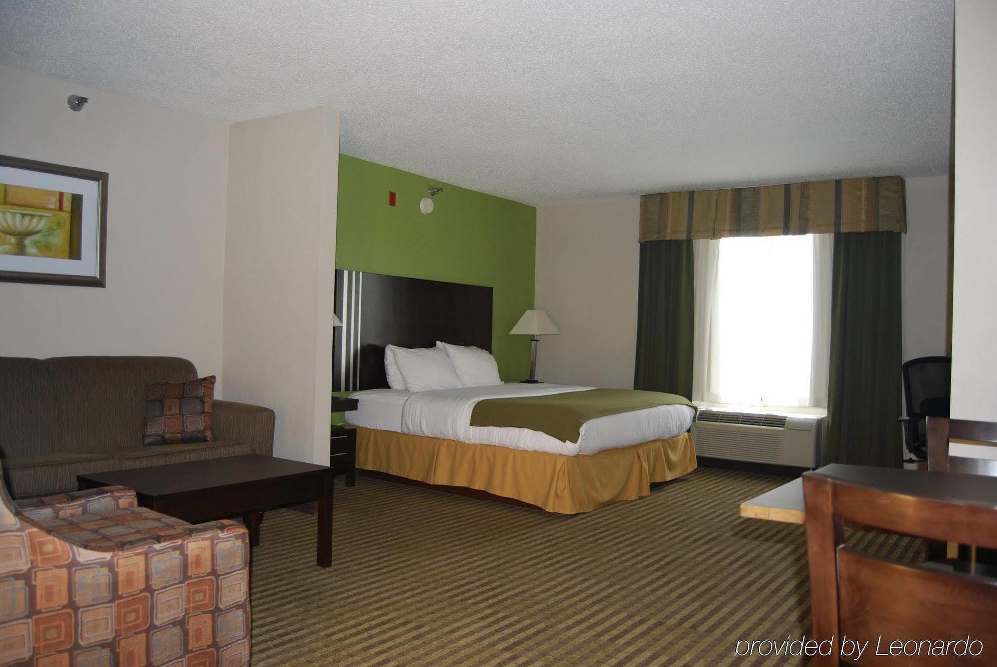 Holiday Inn Express & Suites Tell City By Ihg Стая снимка
